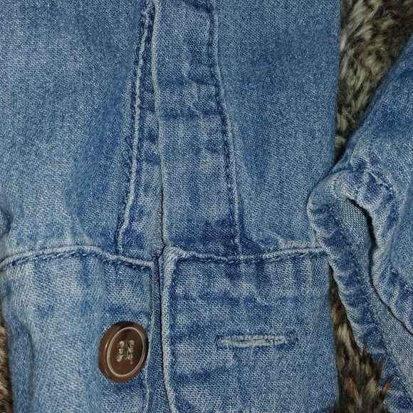 Chambray I love H81 shirt small - Picture 6 of 7